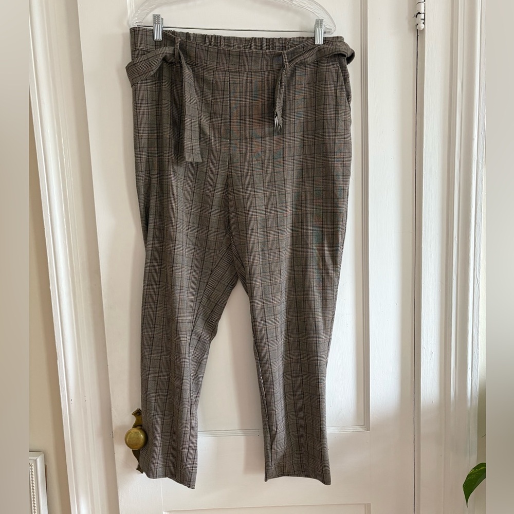 Women’s plaid pants with belt, elastic waist